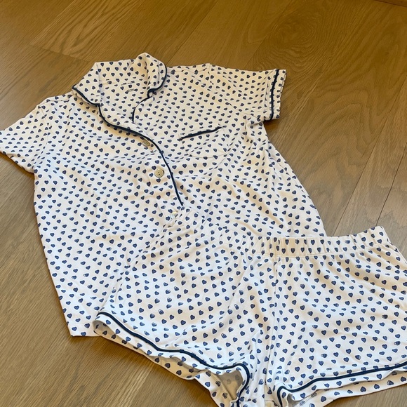 Roller rabbit, blue heart polo short, set pajamas like new size small - Picture 2 of 4